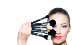 Harmful Effects of Using Makeup Daily
