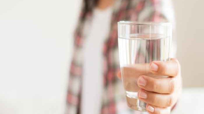 3 Signs of Lack of Water in Body