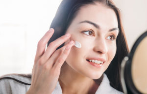 Why Hyaluronic Acid should be an Essential Part of Your Skincare know