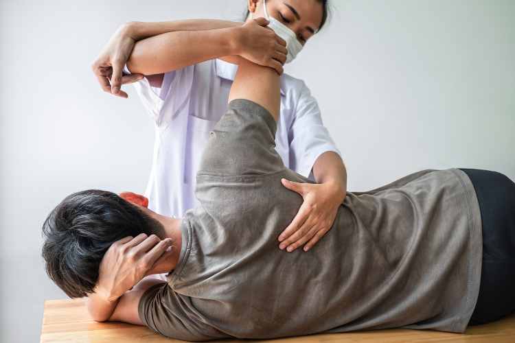 How to Find the Right Physiotherapist: Tips for Choosing a Qualified Professional