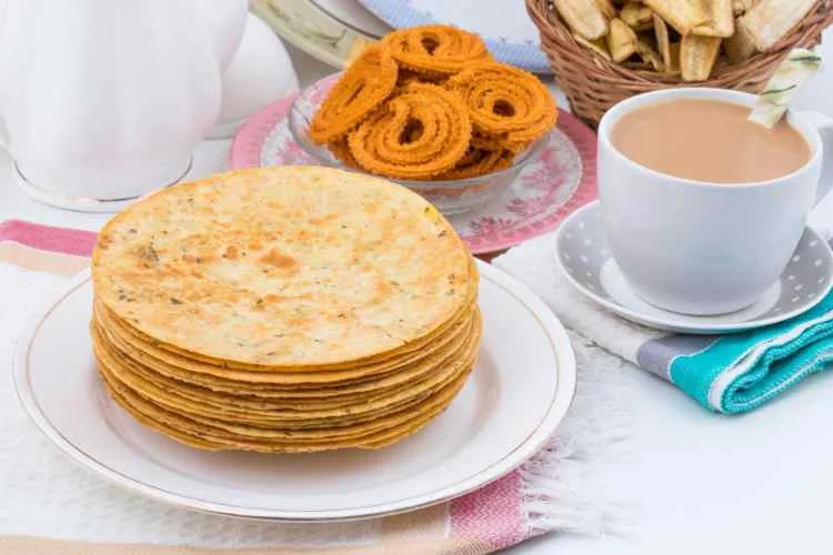 From Snack to Nutrition: The Complete Story of Khakhra and Its Role in a Balanced Diet