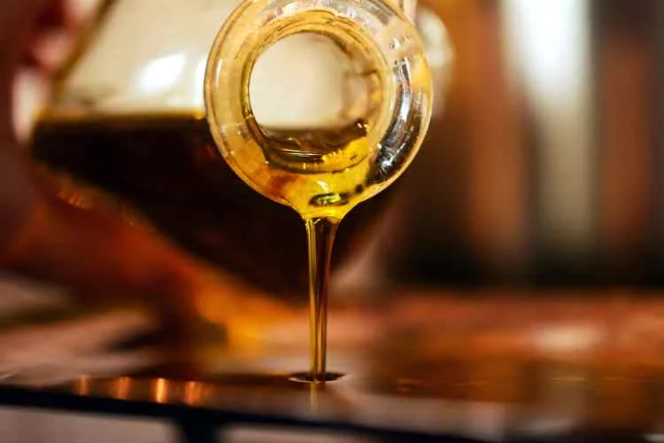 Understanding the Health, Flavor, and Other Cold Pressed Oil Benefits