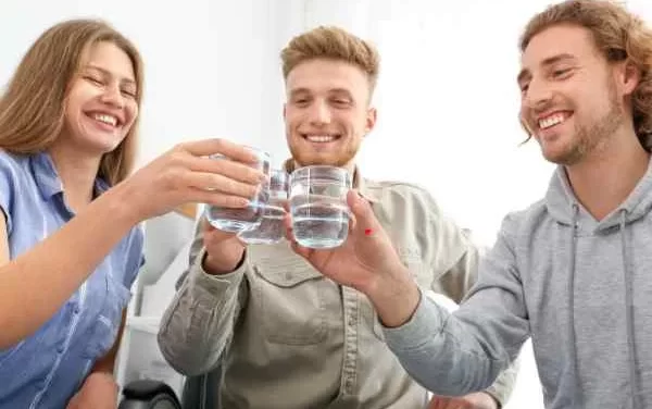 5 Health Benefits of Drinking Filtered Water